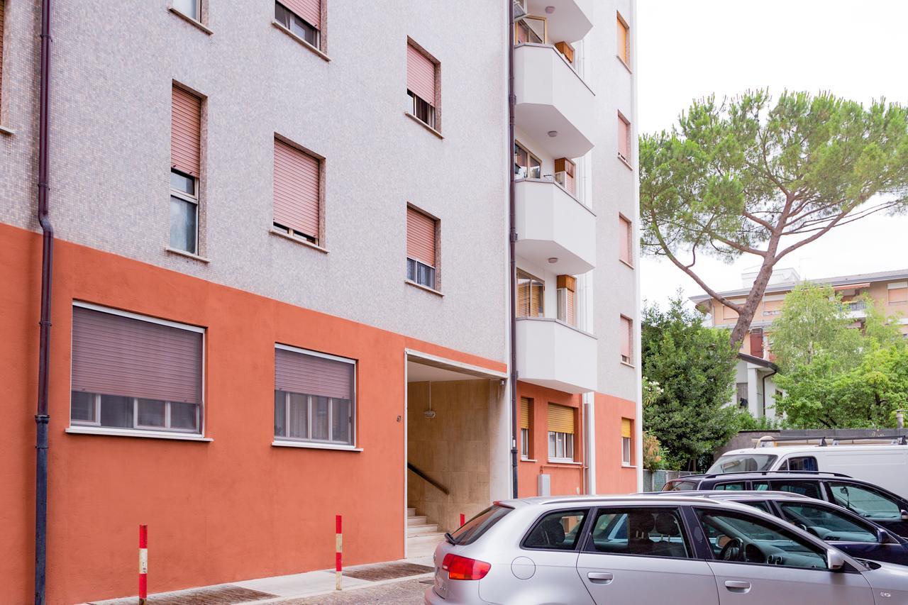 Bilocale Via Forni Apartment อูดิเน ภายนอก รูปภาพ